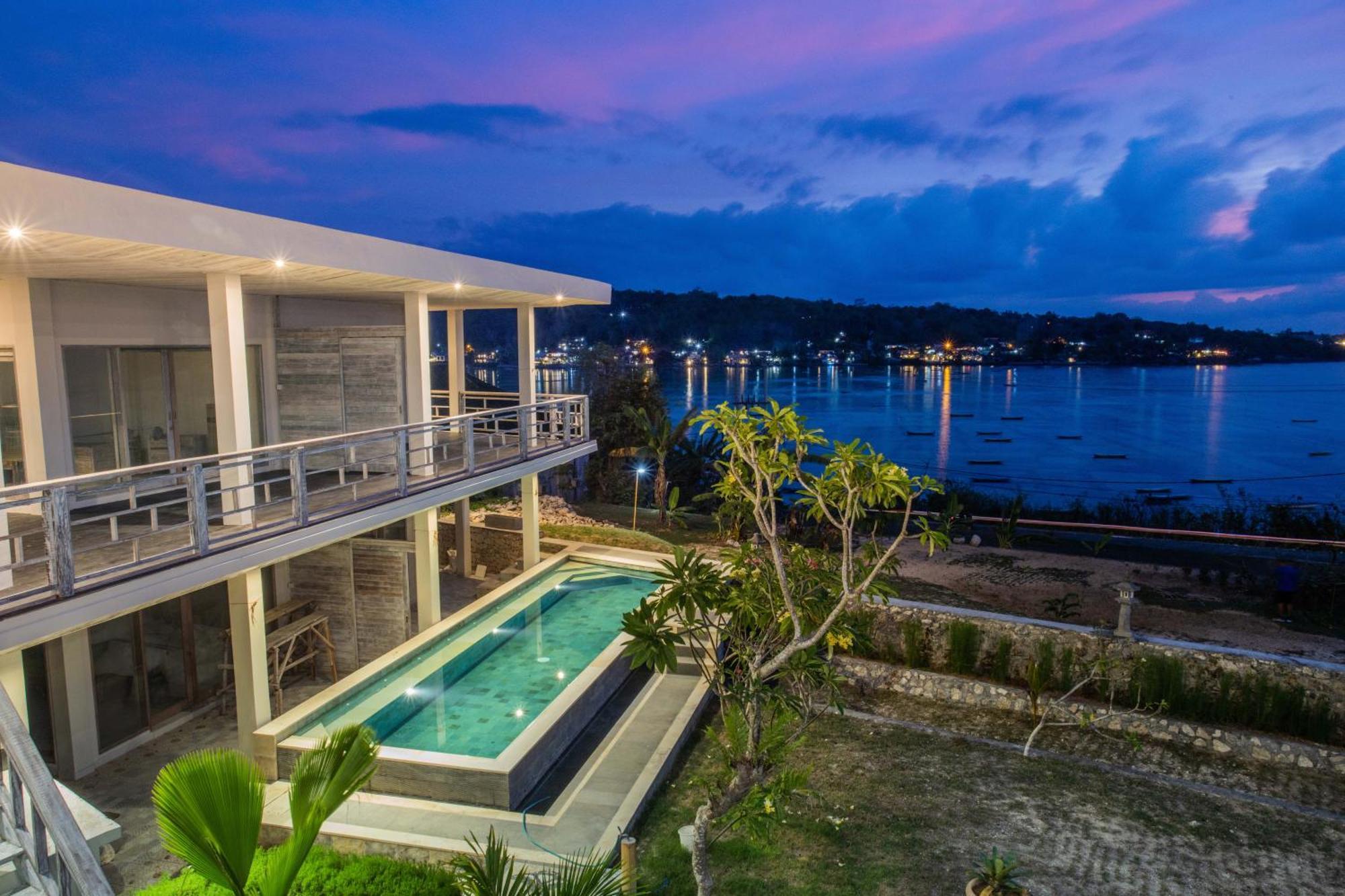 Nusa View - Oceanfront Rentals レンボンガン島 エクステリア 写真
