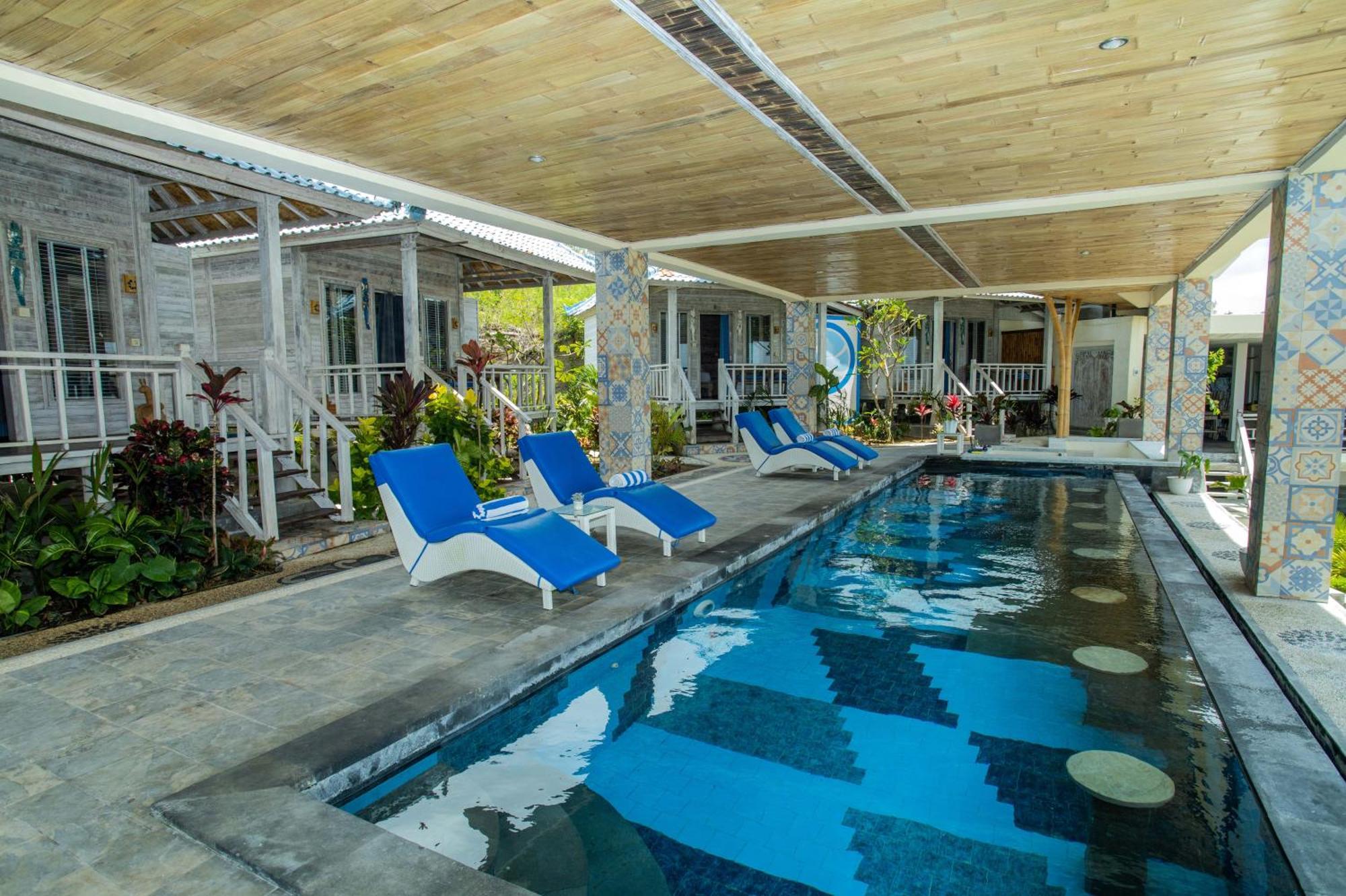 Nusa View - Oceanfront Rentals レンボンガン島 エクステリア 写真