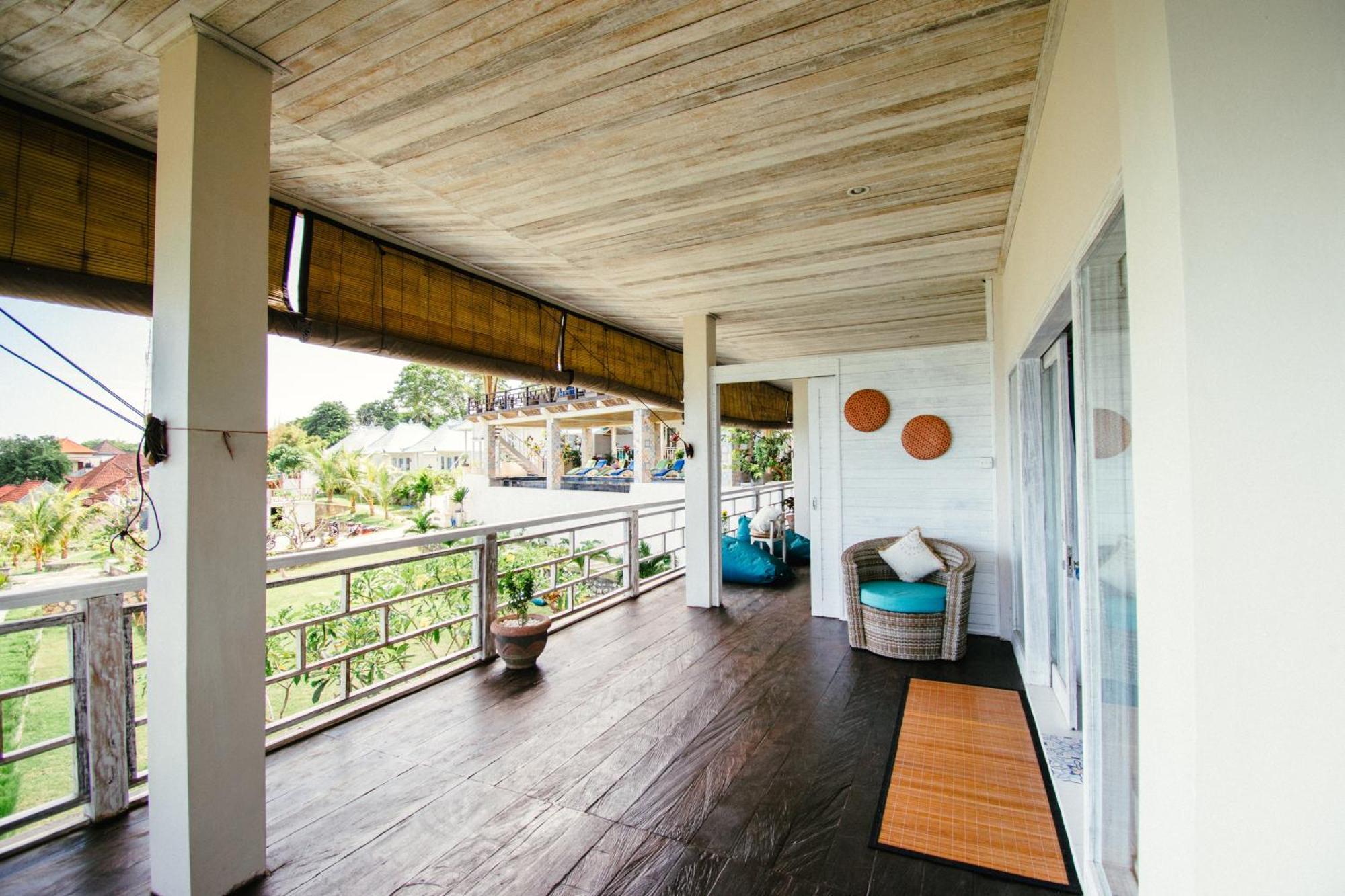 Nusa View - Oceanfront Rentals レンボンガン島 エクステリア 写真